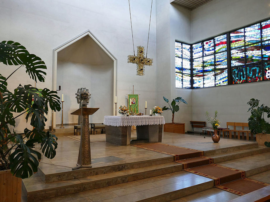 Die katholische Pfarrkirche St. Maria, Wolfhagen (Foto: Karl-Franz Thiede)